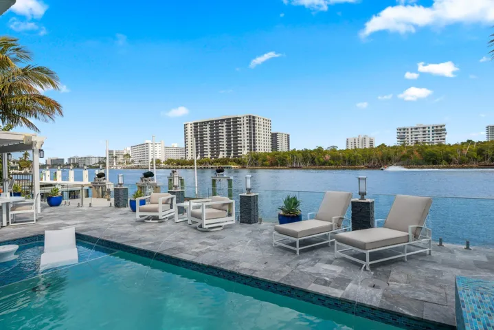 Pool with Direct Intracoastal View