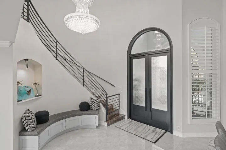 Foyer Staircase