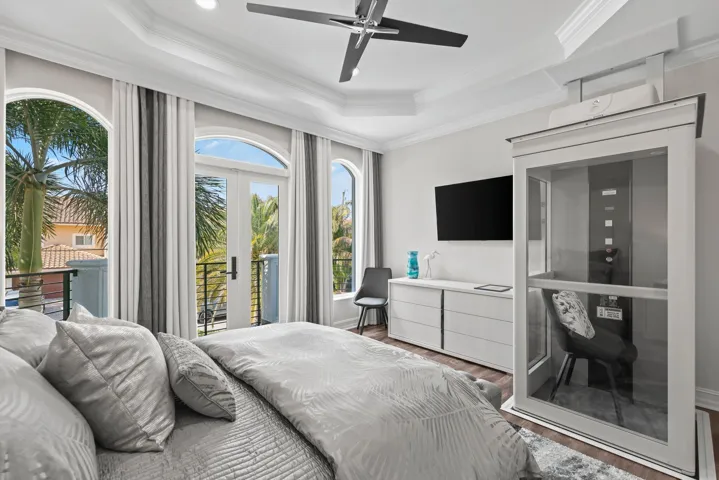 Bedroom with elevator
