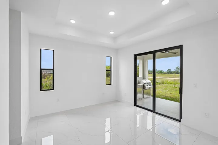 24-web-or-mls-W Broad Cir-S2404-024