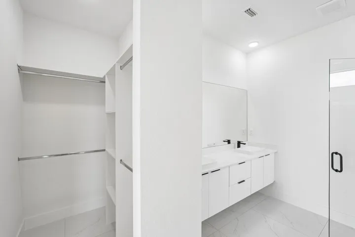 28-web-or-mls-W Broad Cir-S2404-028