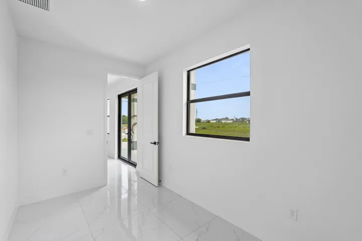 16-web-or-mls-W Broad Cir-S2404-016