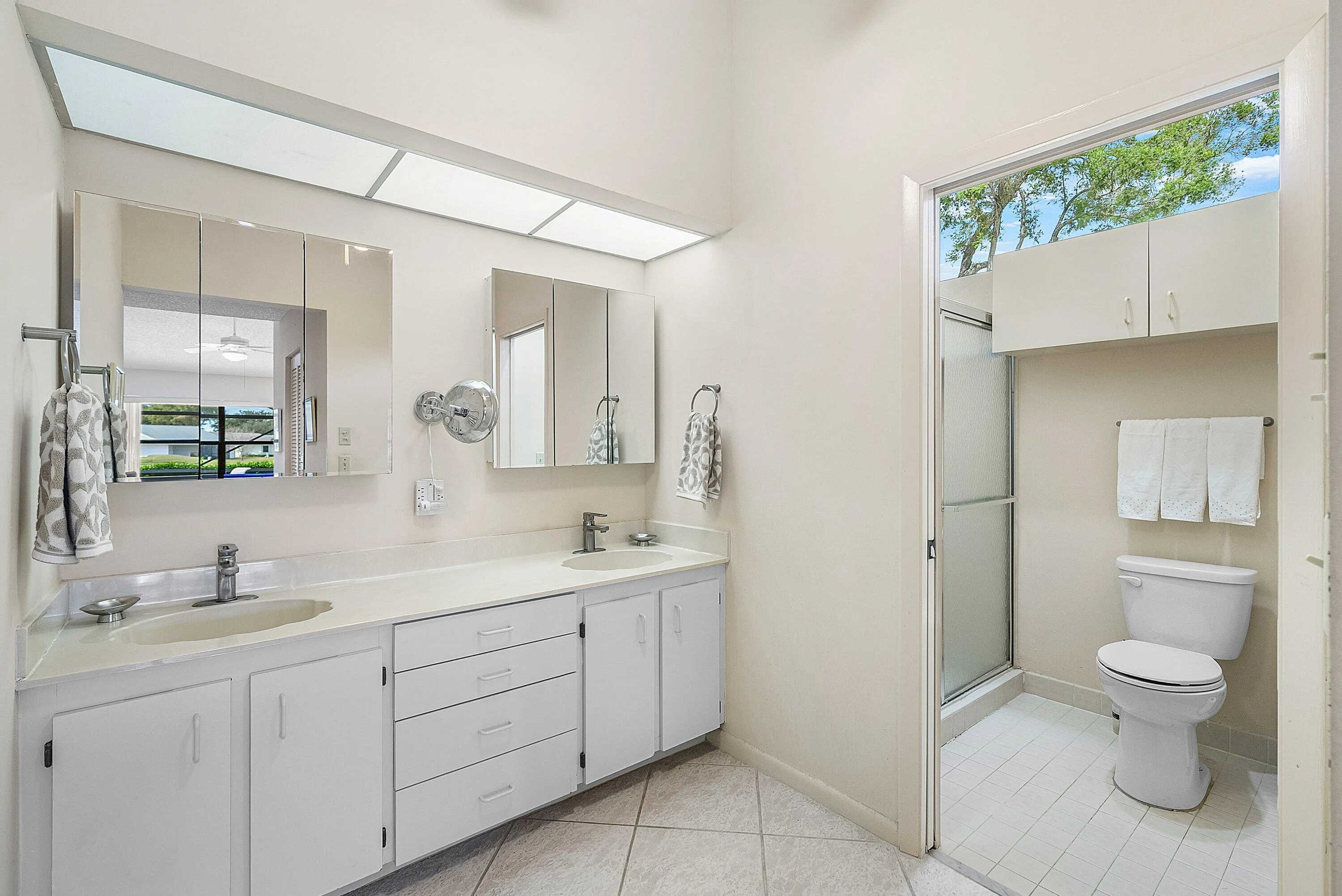 Main Bathroom