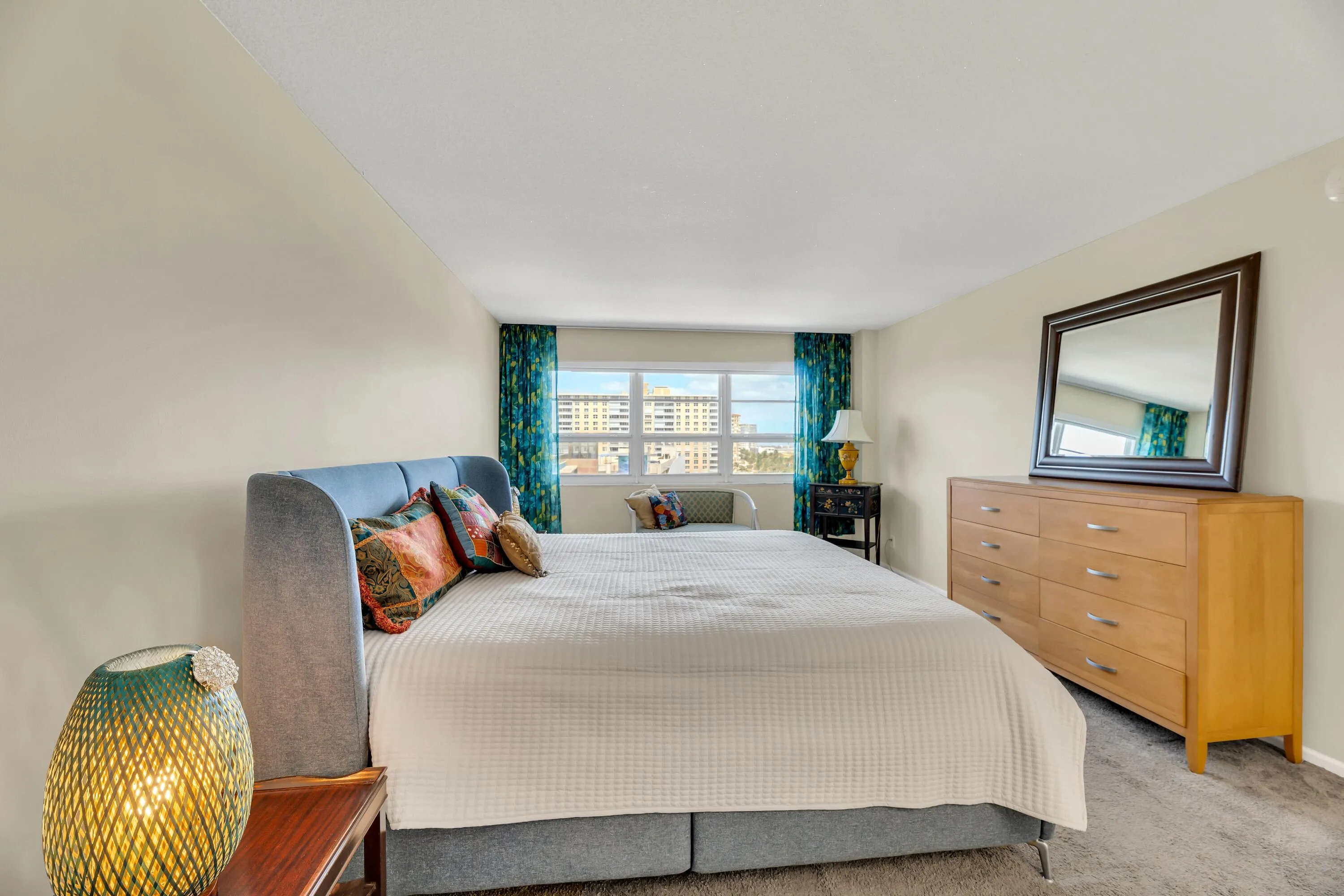 24-133 N Pompano Beach Blvd Unit 708-24