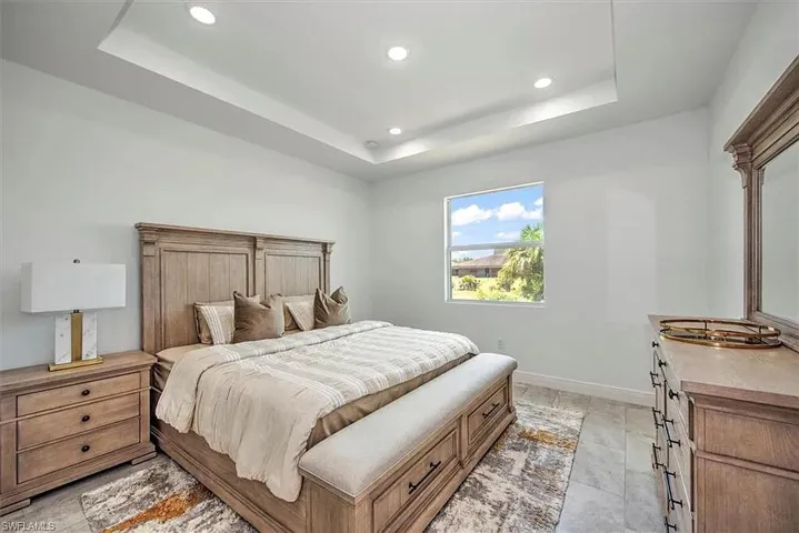 14-web-or-mls-S Castle Cir-S2204-014