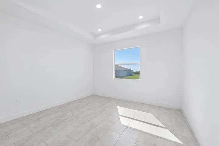18-web-or-mls-S Castle Cir-S2204-018