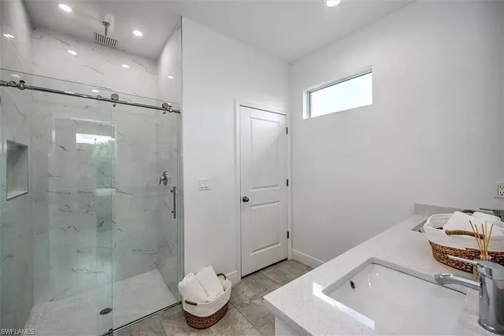 17-web-or-mls-S Castle Cir-S2204-017