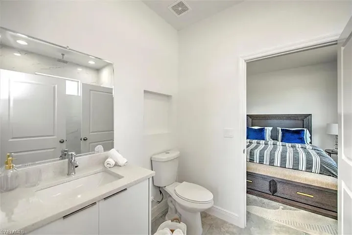 19-web-or-mls-S Castle Cir-S2204-019