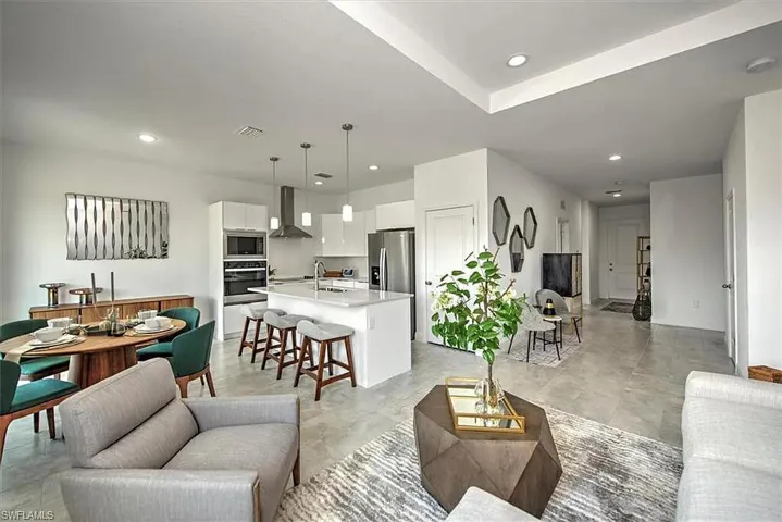 7-web-or-mls-S Castle Cir-S2204-007