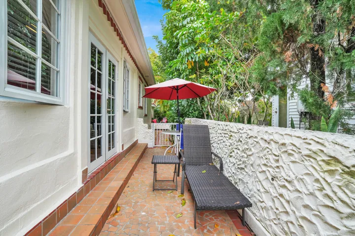 Side Patio AreaP