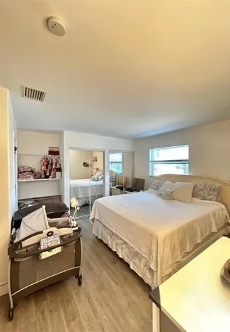 Main Bathroom 1