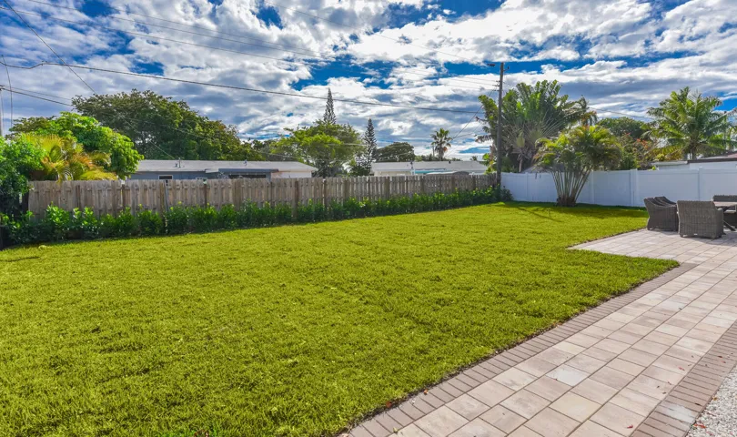 1320 S Deerfield Ave Deerfield-large-035