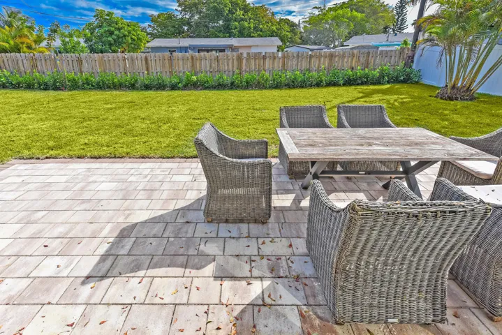 1320 S Deerfield Ave Deerfield-large-029