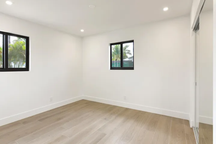 1320 S Deerfield Ave Deerfield-large-026