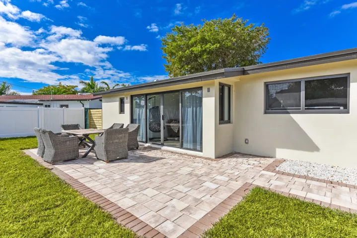 1320 S Deerfield Ave Deerfield-large-034
