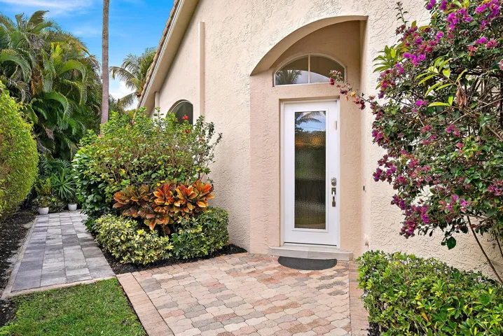 8110 Sandpiper Way
