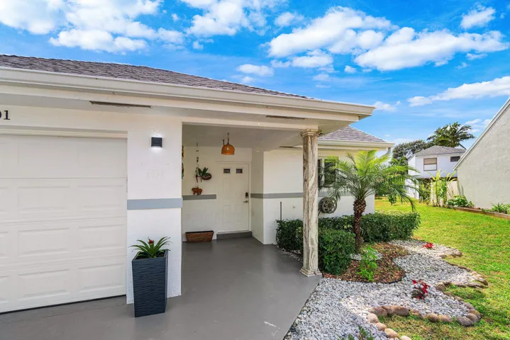 004-101AzaleaCircle-BoyntonBeach-FL-3343
