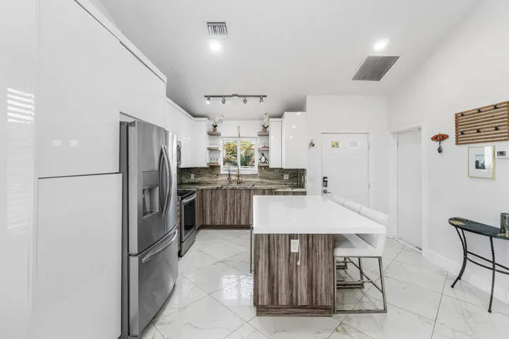 006-101AzaleaCircle-BoyntonBeach-FL-3343