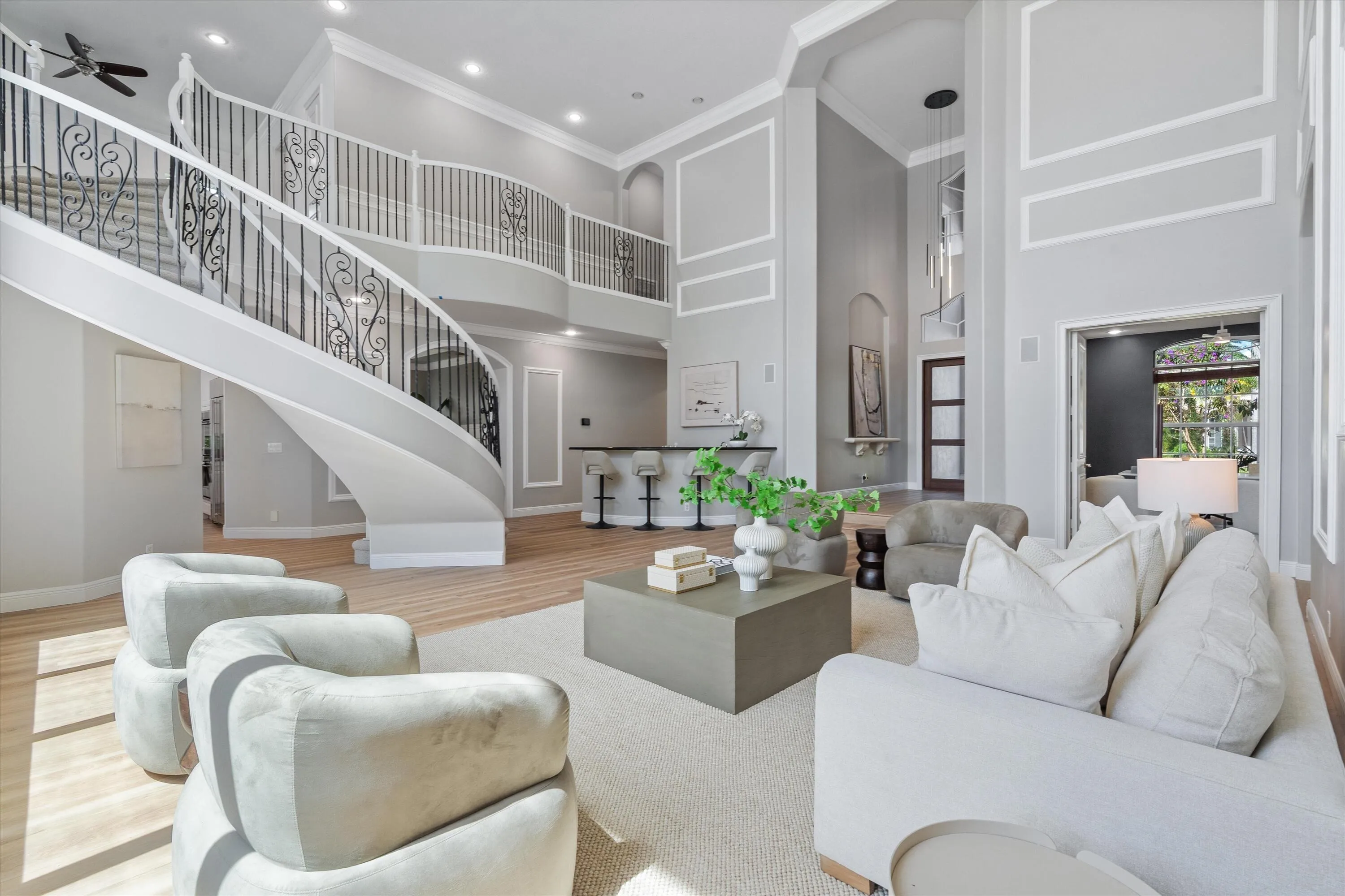 Grand Entertainment Space