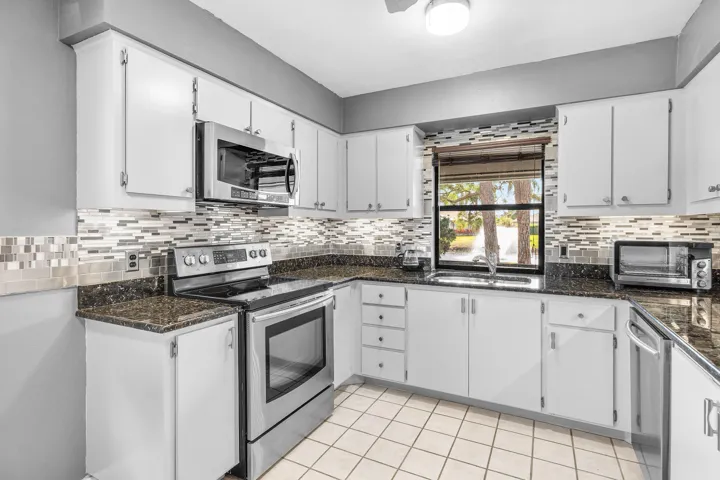 010-6166BrandonStreet-WestPalmBeach-FL-3