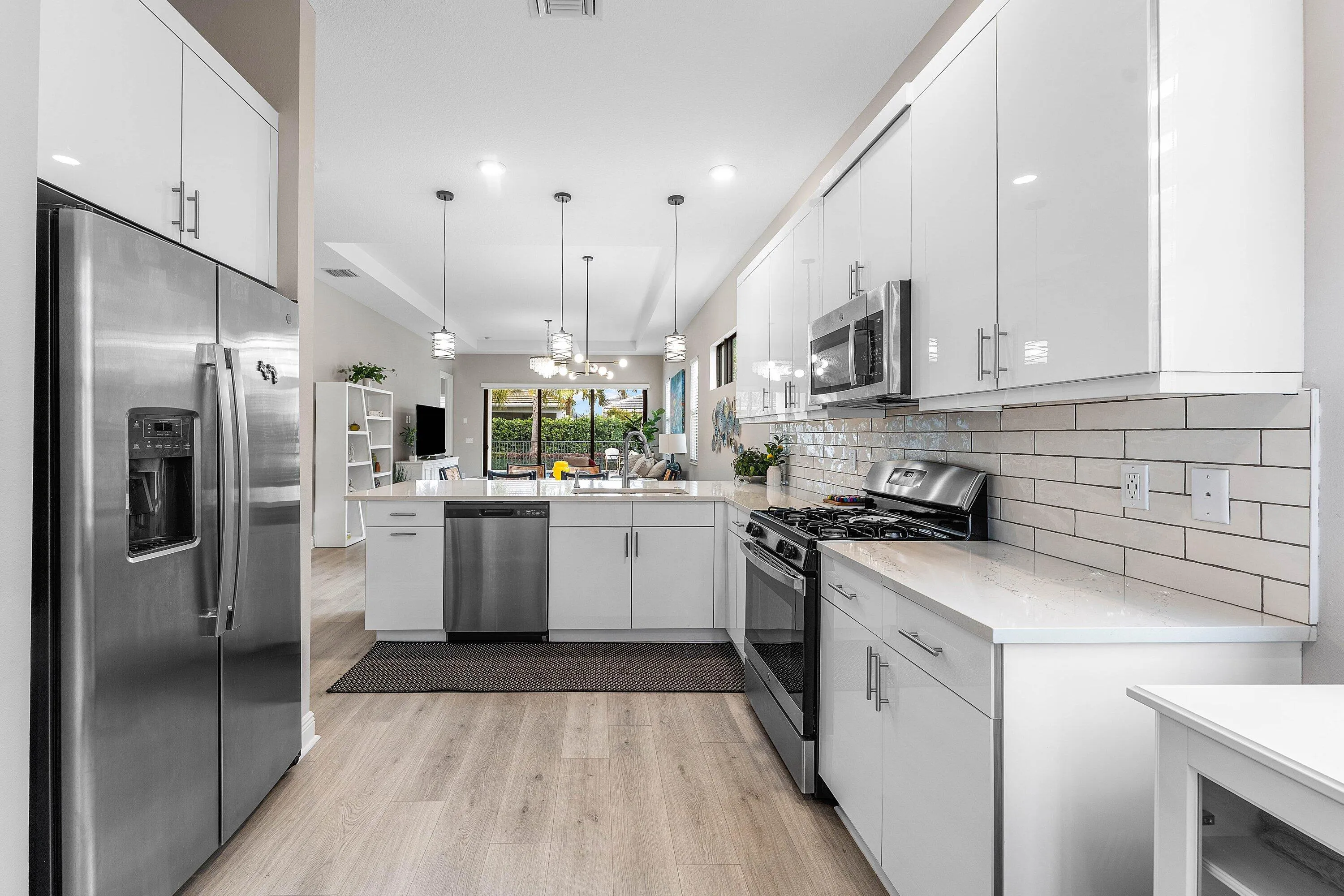 009-16047KeyBiscayneLane-Westlake-FL-334
