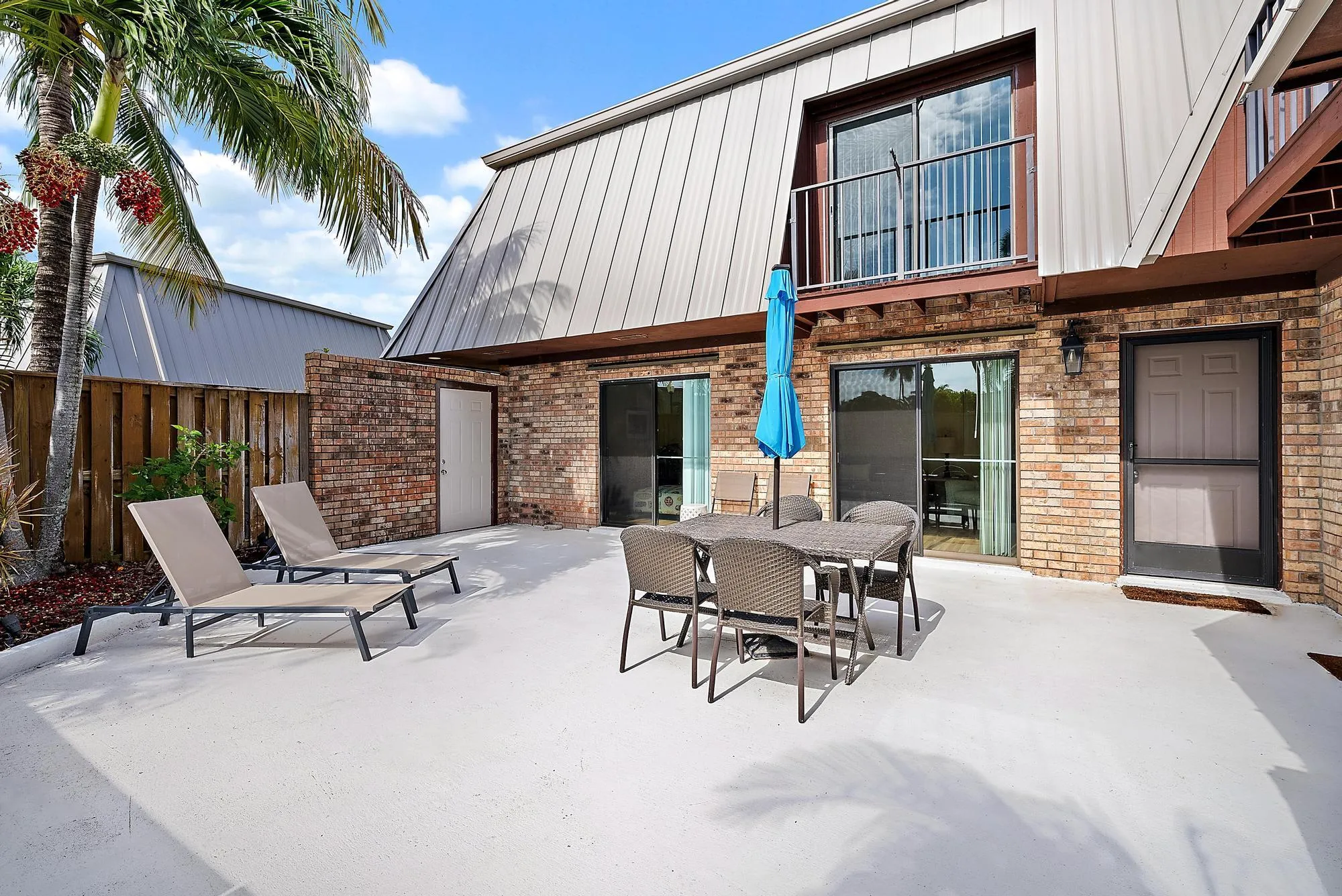 Private Courtyard