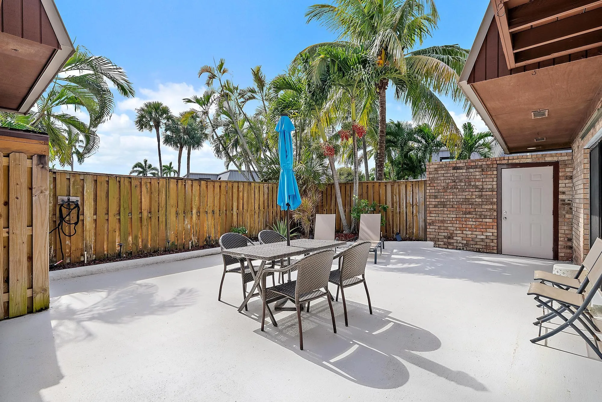 Private Courtyard