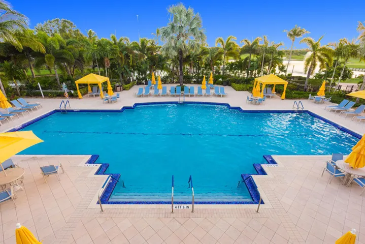 20 Clubhouse Pool