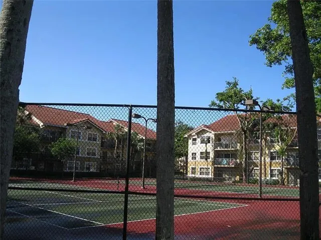 8781-tennis court