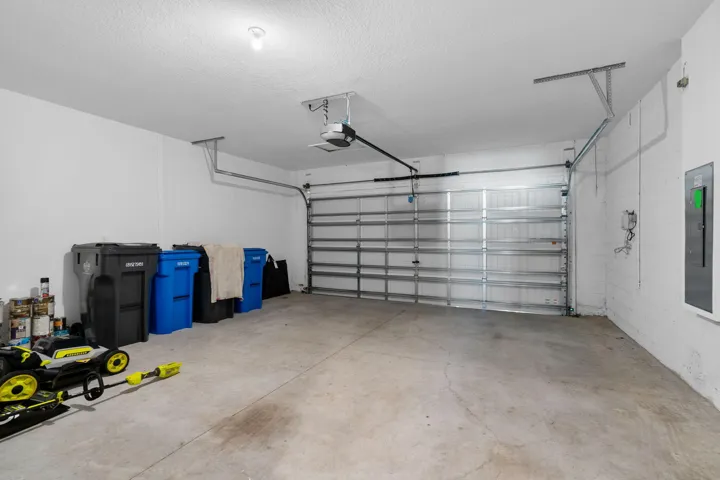 2 Car Garage