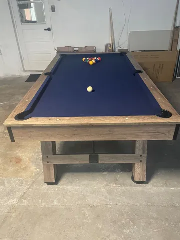 Pool table