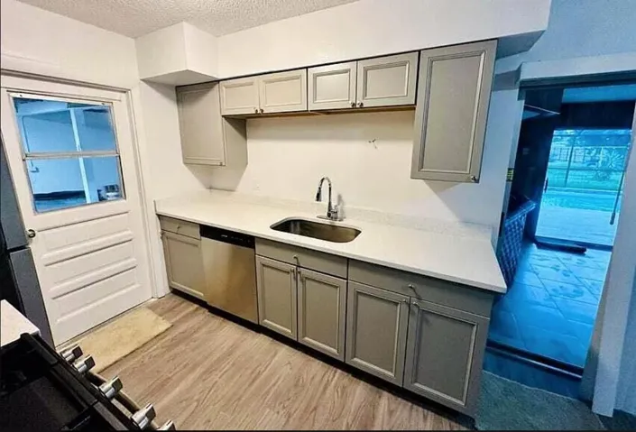 kitchen to den