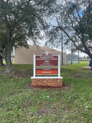 Ravenswood park building
