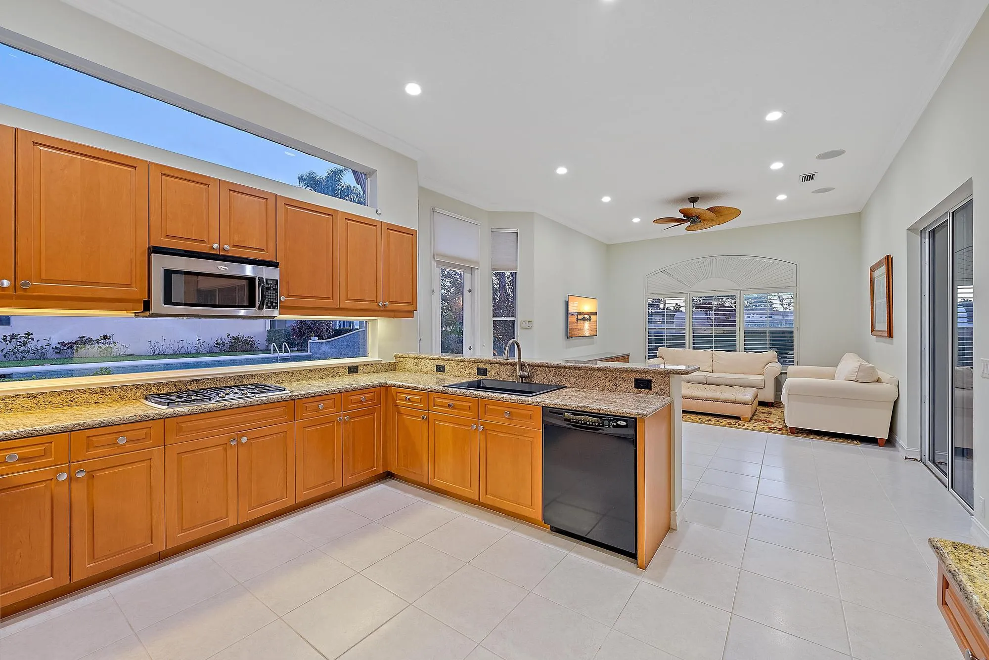1119 Grand Cay Dr-39