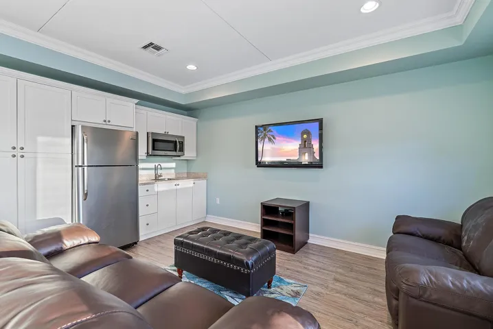 1119 Grand Cay Dr-5