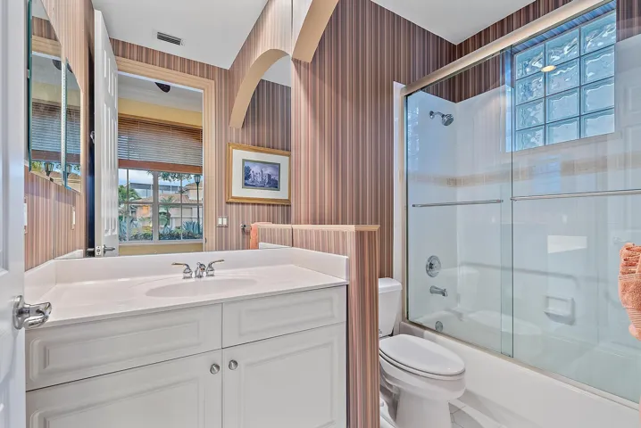 1119 Grand Cay Dr-27