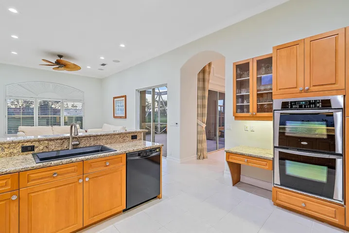 1119 Grand Cay Dr-41