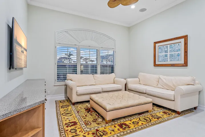 1119 Grand Cay Dr-44