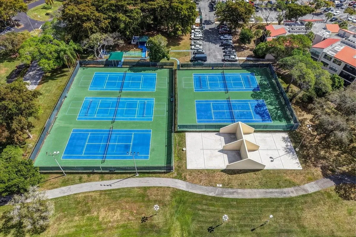 Pickleball and tennis courts