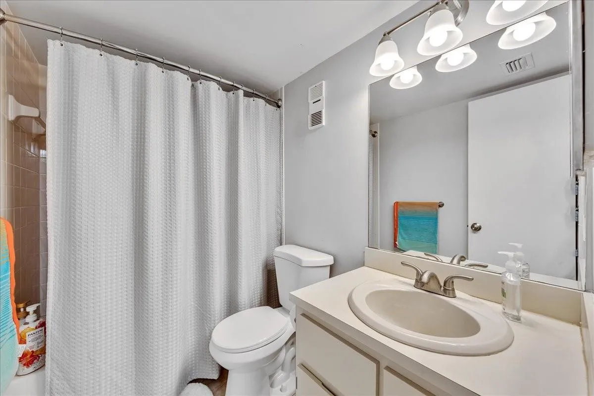 Bathroom #2 with shower/tub combination