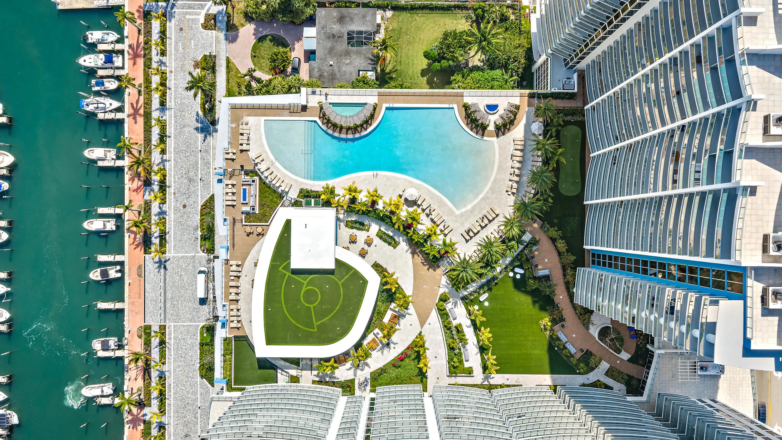 220 Lake Shore Dr n 1521-16