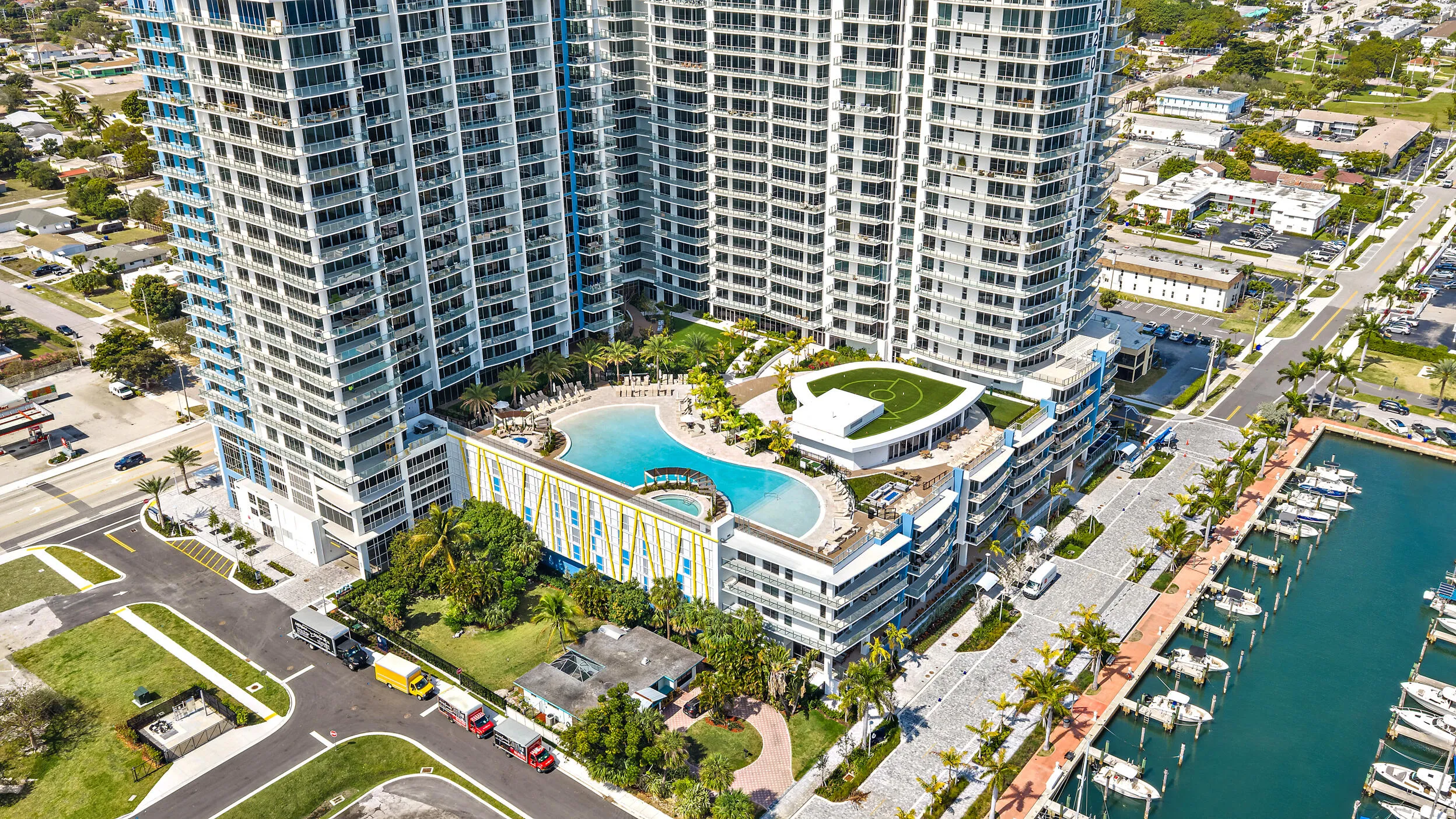 220 Lake Shore Dr n 1521-14