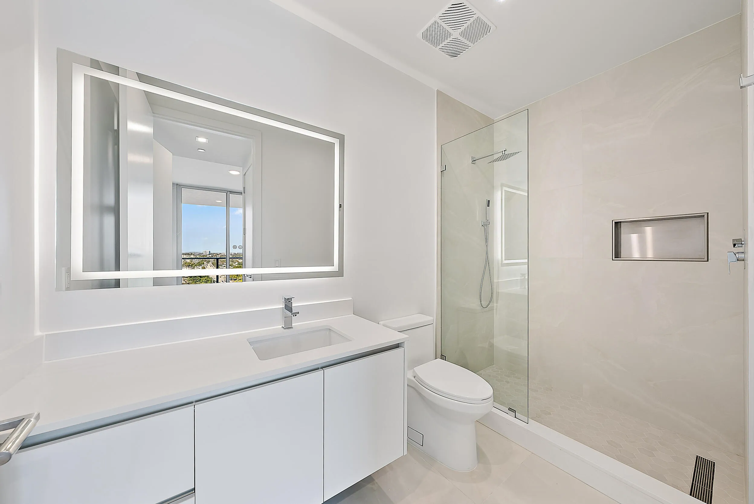 2nd Bathroom