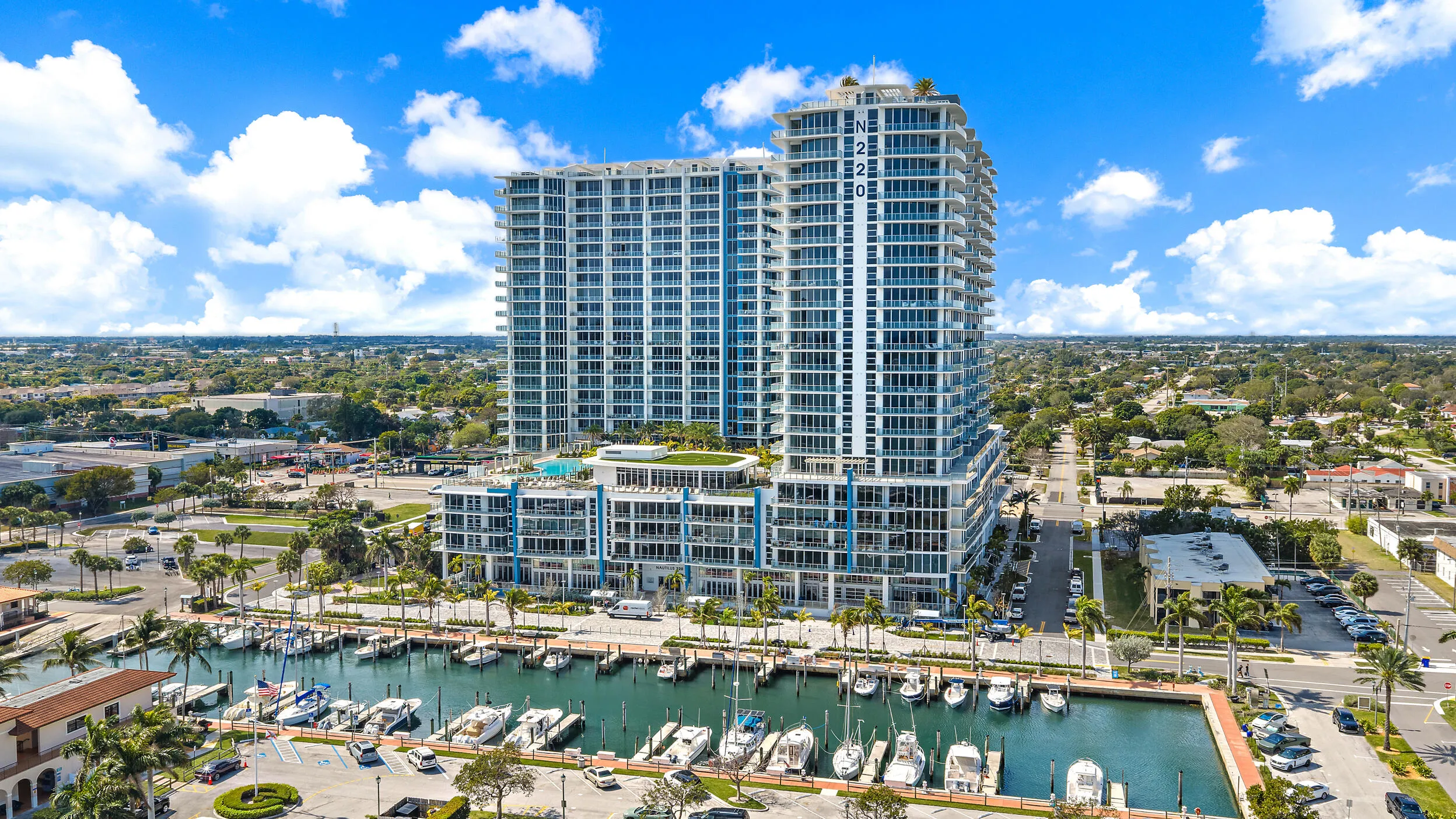 220 Lake Shore Dr n 1521-6