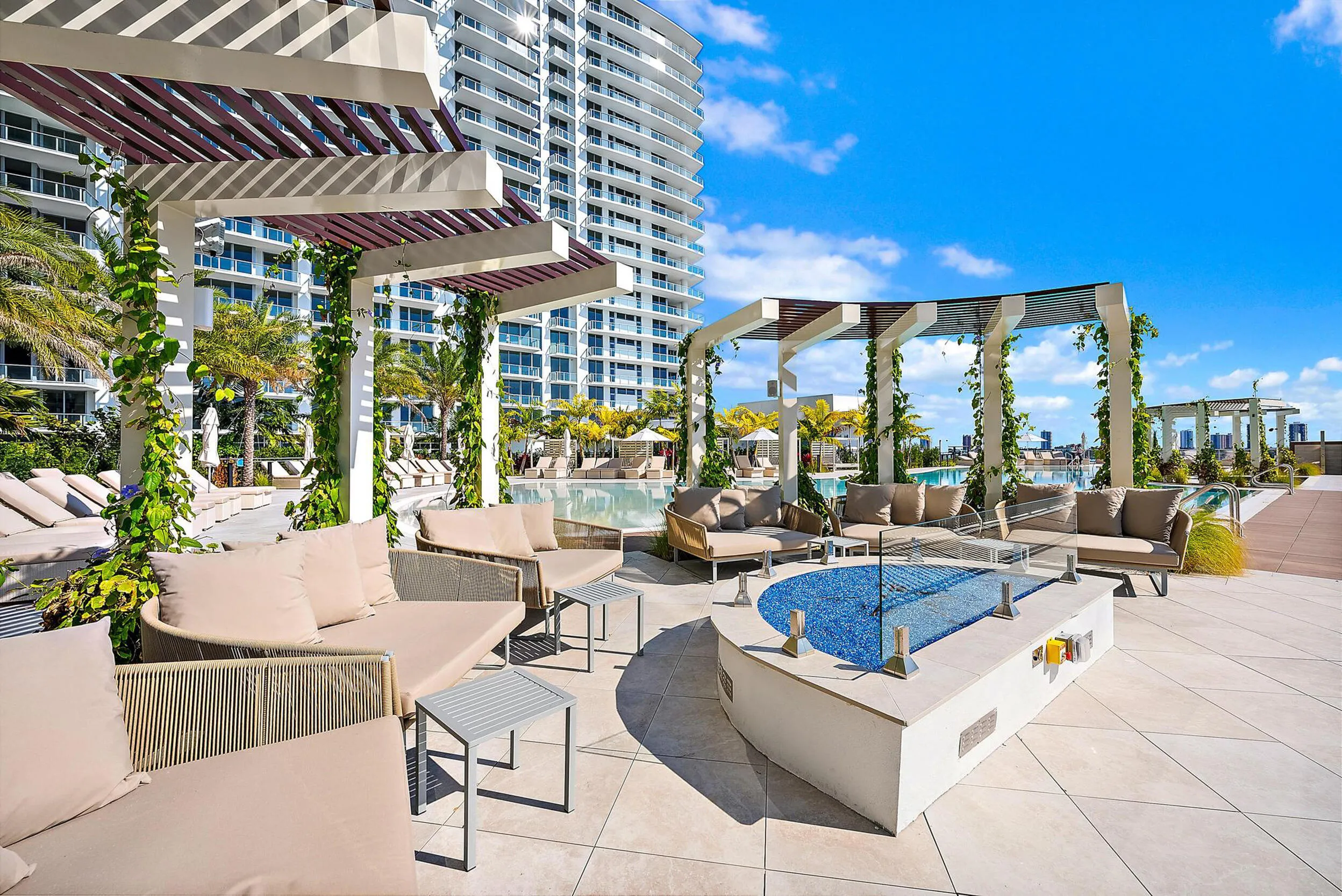 220 Lake Shore Dr n-27