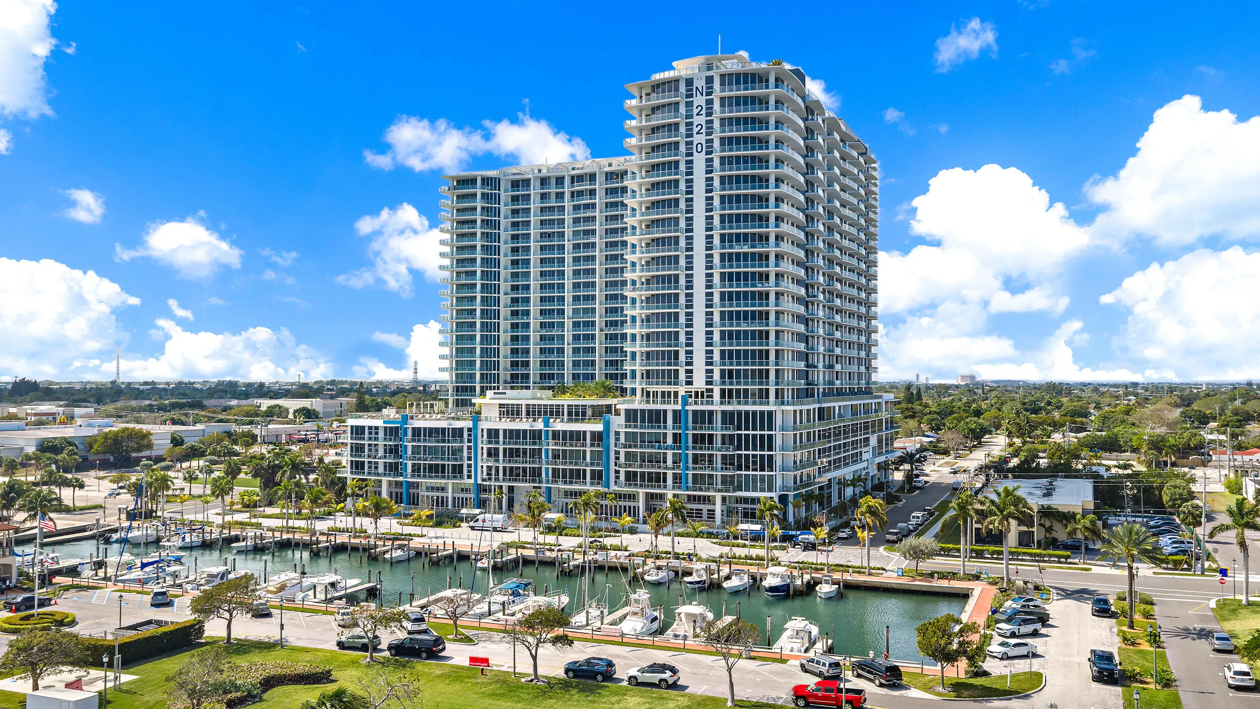 220 Lake Shore Dr n 1521-5