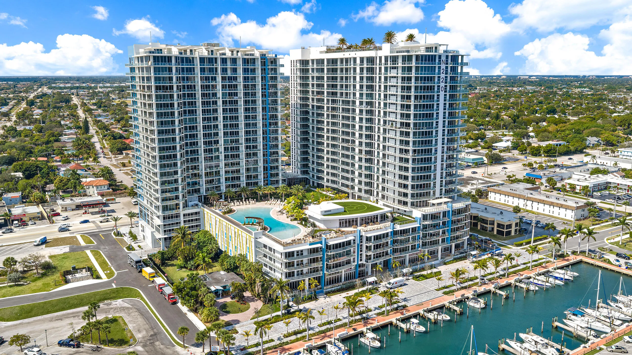 220 Lake Shore Dr n 1521-13