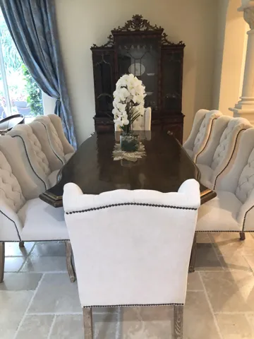 DiningRoom