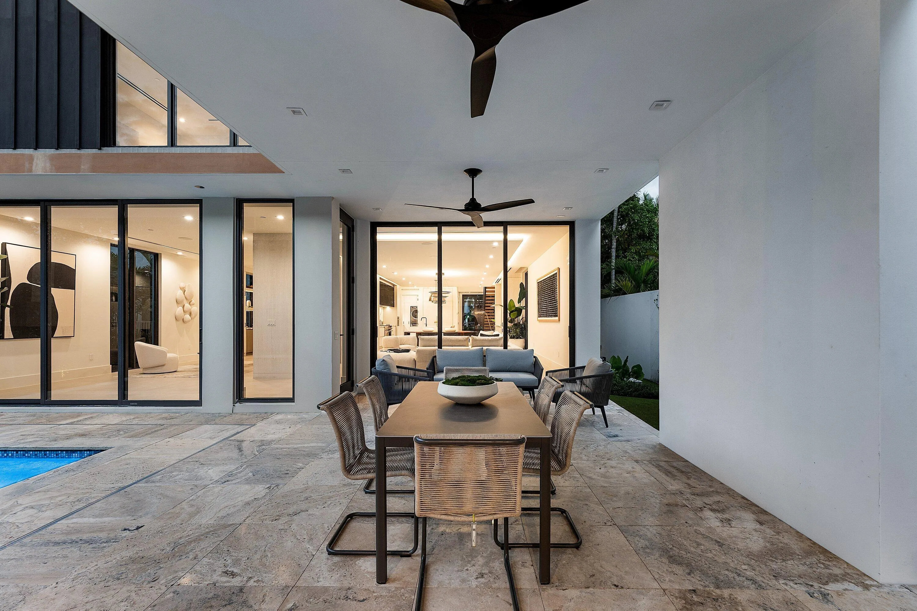 096-810PalmTrail-DelrayBeach-FL-33483-SM