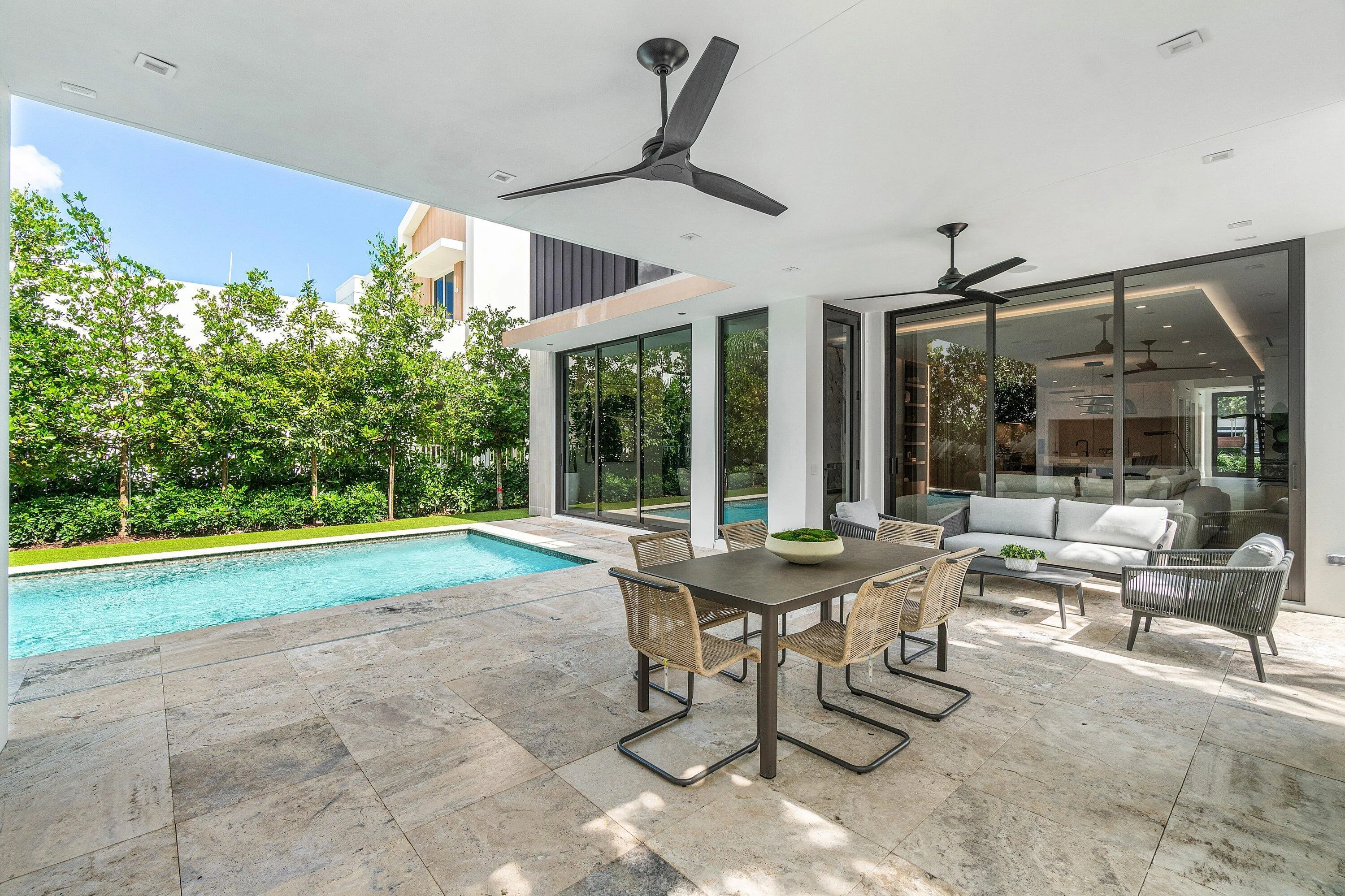 076-810PalmTrail-DelrayBeach-FL-33483-SM